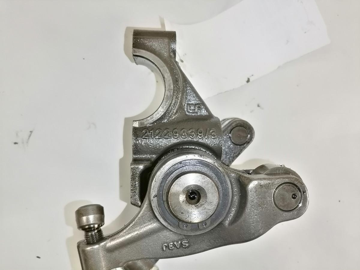 Volvo Set of rockers with shaft 21796360 - Universāla rezerves daļa - Kravas automašīna: foto 4 Volvo Set of rockers with shaft 21796360 - Universāla rezerves daļa - Kravas automašīna: foto 4