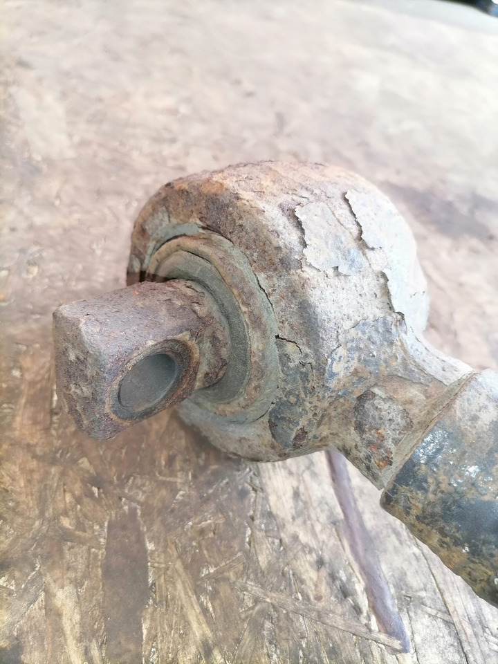 Volvo V- rod 20703338 - Asis un rezerves daļas - Kravas automašīna: foto 5 Volvo V- rod 20703338 - Asis un rezerves daļas - Kravas automašīna: foto 5