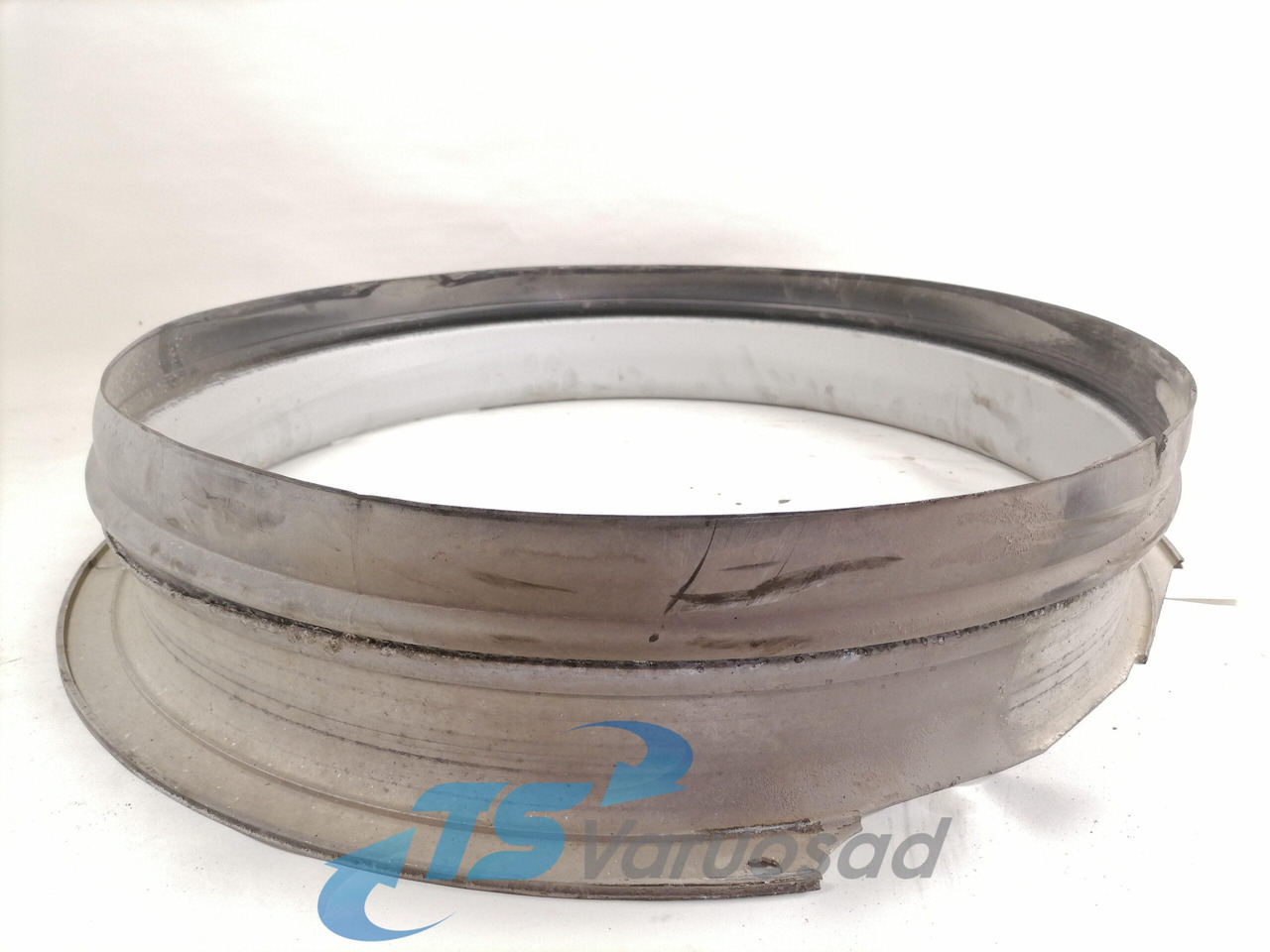 Volvo Ventilaatori metallrõngas 20878899 - Radiators - Kravas automašīna: foto 2 Volvo Ventilaatori metallrõngas 20878899 - Radiators - Kravas automašīna: foto 2