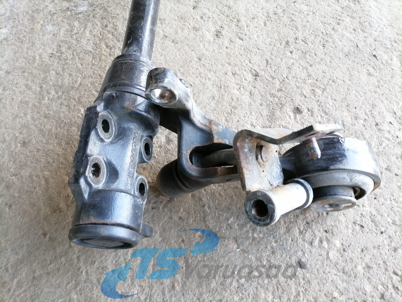 Volvo Volvo FH kabiini torsioonvarras 22004643 - Kabīnes piekare - Kravas automašīna: foto 3 Volvo Volvo FH kabiini torsioonvarras 22004643 - Kabīnes piekare - Kravas automašīna: foto 3