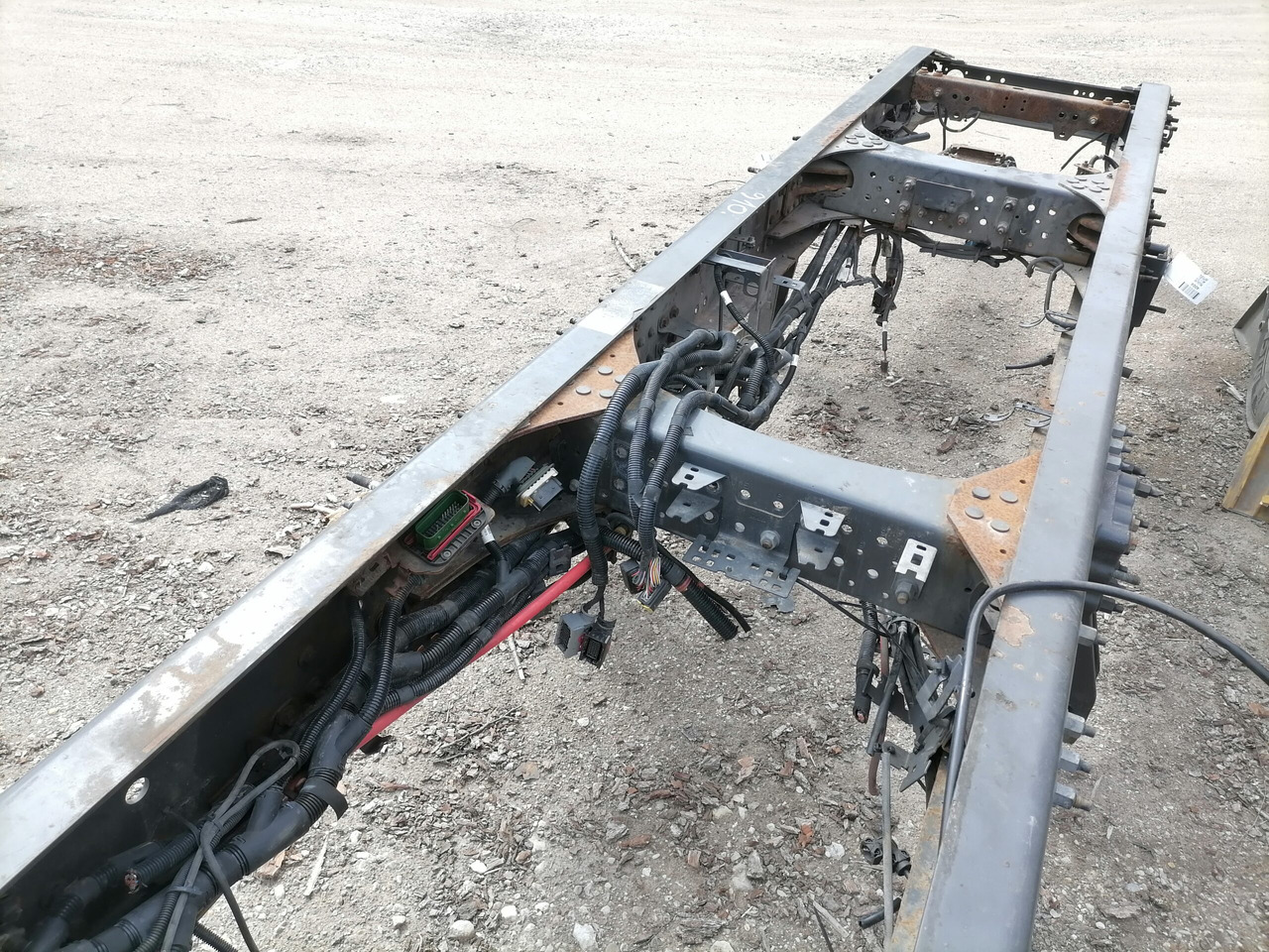 Volvo Volvo FH4 6x2 Raam 85137361 - Rāmis/ Šasija - Kravas automašīna: foto 5 Volvo Volvo FH4 6x2 Raam 85137361 - Rāmis/ Šasija - Kravas automašīna: foto 5