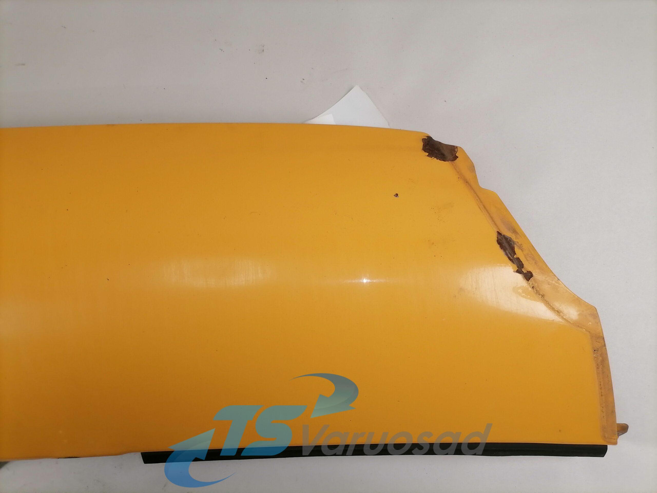 Volvo Volvo kabiini nurgapõsk, vasak 20379175 - Radiatora reste - Kravas automašīna: foto 3 Volvo Volvo kabiini nurgapõsk, vasak 20379175 - Radiatora reste - Kravas automašīna: foto 3