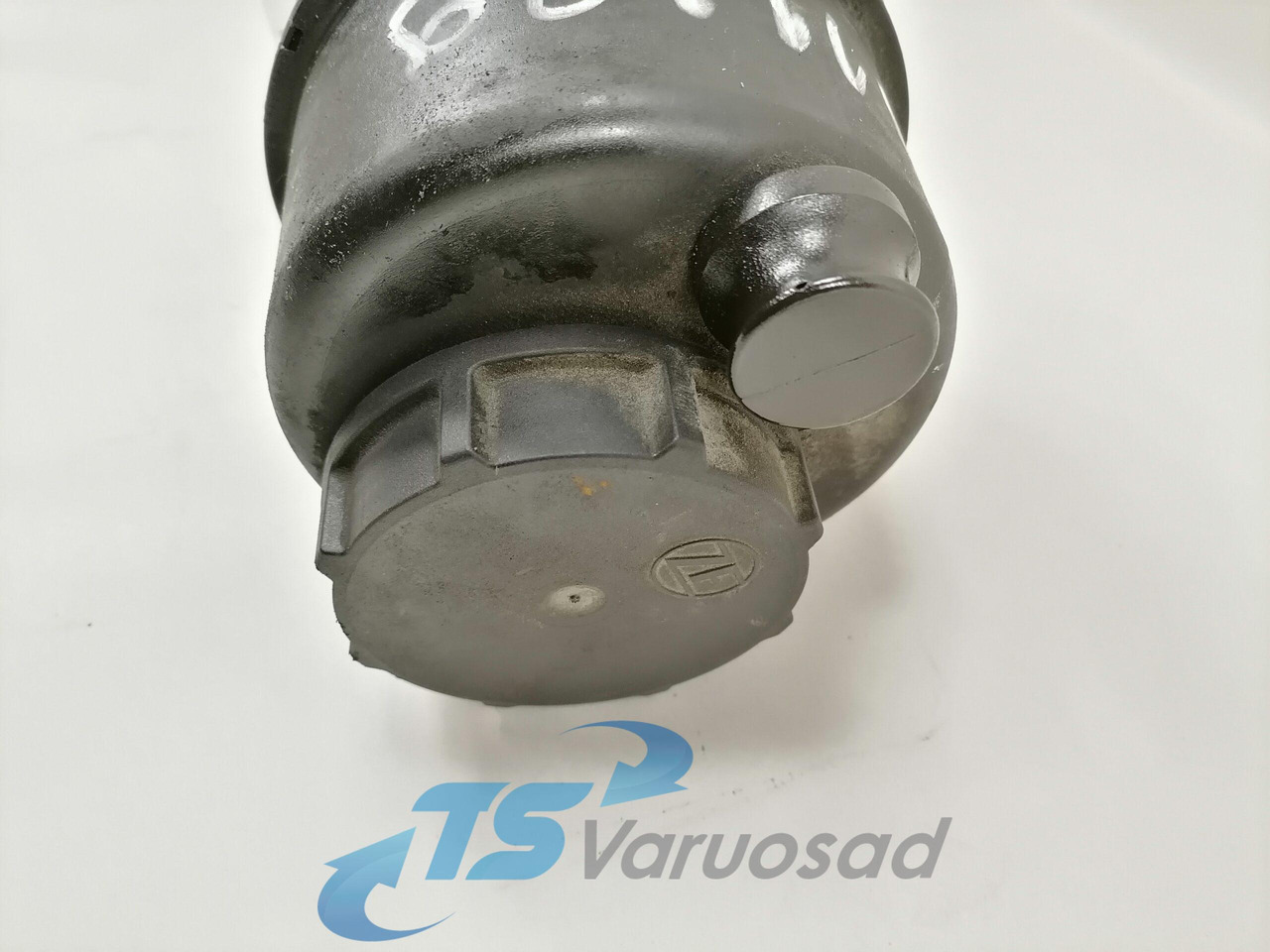 Volvo Volvo roolisüsteemi õlimahuti 21362869 - Stūres šļūtene - Kravas automašīna: foto 2 Volvo Volvo roolisüsteemi õlimahuti 21362869 - Stūres šļūtene - Kravas automašīna: foto 2
