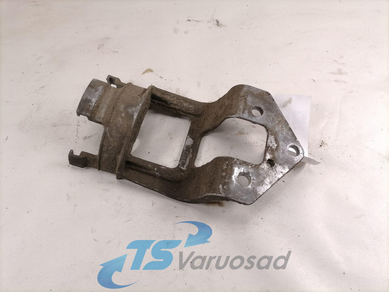 Volvo Volvo roolisüsteemi õlimahuti kandur 21468479 - Stūres šļūtene - Kravas automašīna: foto 1 Volvo Volvo roolisüsteemi õlimahuti kandur 21468479 - Stūres šļūtene - Kravas automašīna: foto 1