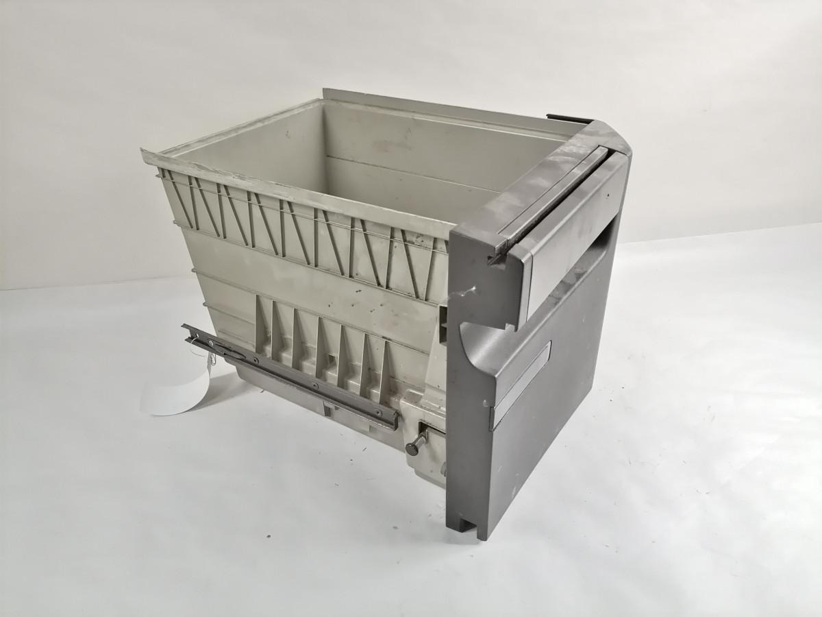 Volvo Voodialune panipaik 82174063 - Universāla rezerves daļa - Kravas automašīna: foto 4 Volvo Voodialune panipaik 82174063 - Universāla rezerves daļa - Kravas automašīna: foto 4