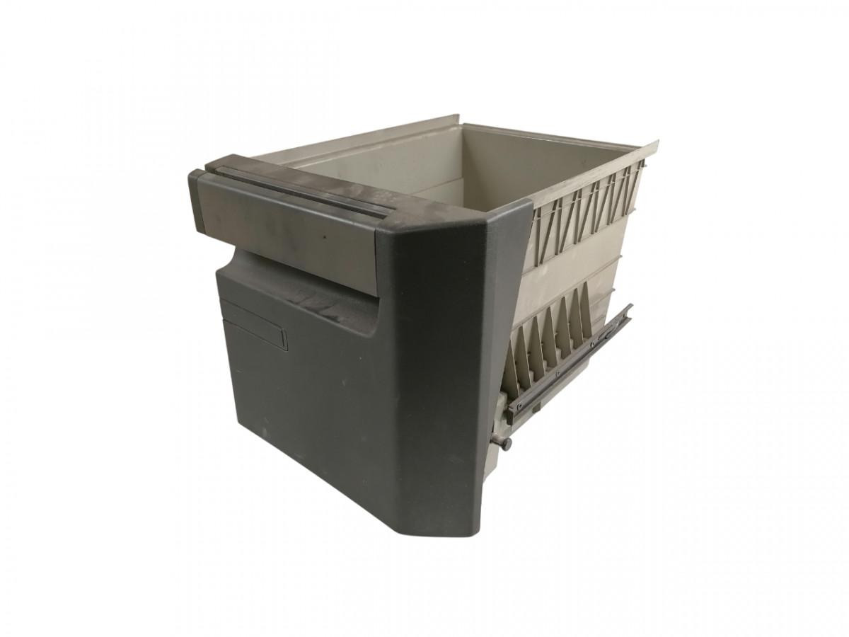 Volvo Voodialune panipaik 82174063 - Universāla rezerves daļa - Kravas automašīna: foto 1 Volvo Voodialune panipaik 82174063 - Universāla rezerves daļa - Kravas automašīna: foto 1