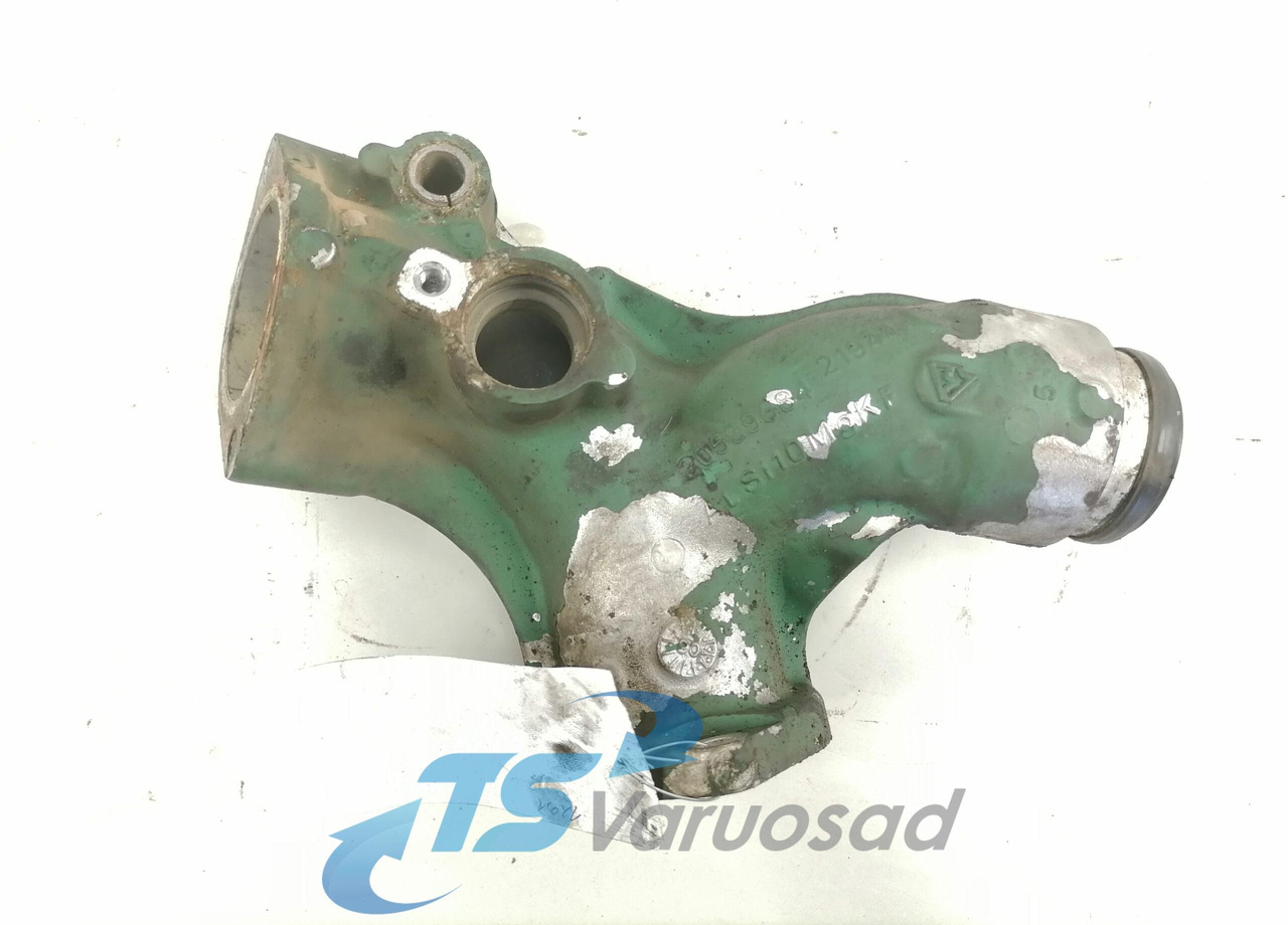 Volvo Water pump manifold / housing 20539684 - Dzesēšanas šķidruma sūknis - Kravas automašīna: foto 2 Volvo Water pump manifold / housing 20539684 - Dzesēšanas šķidruma sūknis - Kravas automašīna: foto 2