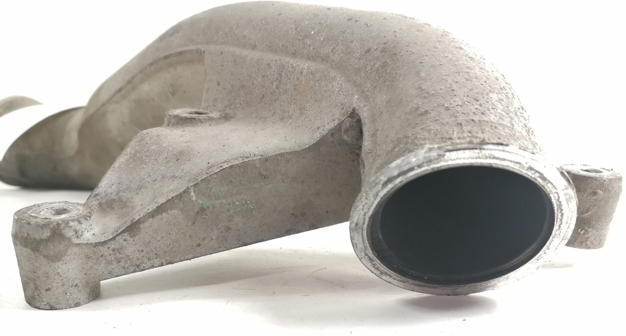 Volvo intercooler pipe 3979999 - Interkūlers - Kravas automašīna: foto 2 Volvo intercooler pipe 3979999 - Interkūlers - Kravas automašīna: foto 2