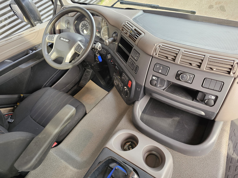 DAF CF 530 8x4-4 / FASSI 27.5 t/m CRANE + TIPPER līzingu DAF CF 530 8x4-4 / FASSI 27.5 t/m CRANE + TIPPER: foto 17 DAF CF 530 8x4-4 / FASSI 27.5 t/m CRANE + TIPPER līzingu DAF CF 530 8x4-4 / FASSI 27.5 t/m CRANE + TIPPER: foto 17