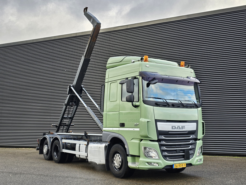 DAF XF 460 6x2 SPACECAB / HOOKLIFT / ABROLKIPPER - Pacēlājs ar āķi: foto 4 DAF XF 460 6x2 SPACECAB / HOOKLIFT / ABROLKIPPER - Pacēlājs ar āķi: foto 4