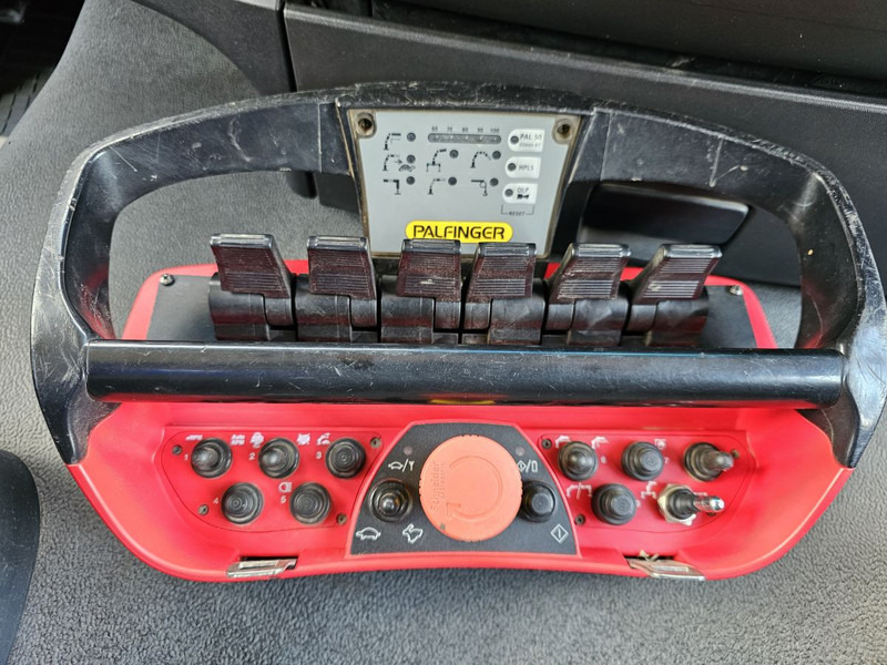 Kravas automašīna - kabeļu sistēma, Kravas auto ar manipulatoru MAN TGS 35.400 / 8x4-4 / CONTAINER SYSTEM / PALFINGER Z CRANE: foto 14 Kravas automašīna - kabeļu sistēma, Kravas auto ar manipulatoru MAN TGS 35.400 / 8x4-4 / CONTAINER SYSTEM / PALFINGER Z CRANE: foto 14