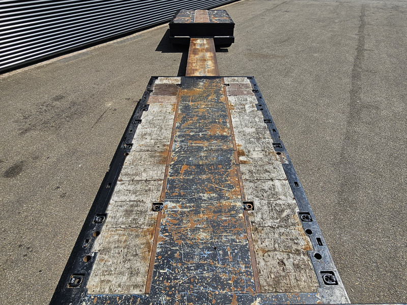 MEUSBURGER MPG 3 / LOW BED / EXTENDABLE / 3 x STEERING AXLE - Puspiekabe zema profila platforma: foto 5 MEUSBURGER MPG 3 / LOW BED / EXTENDABLE / 3 x STEERING AXLE - Puspiekabe zema profila platforma: foto 5