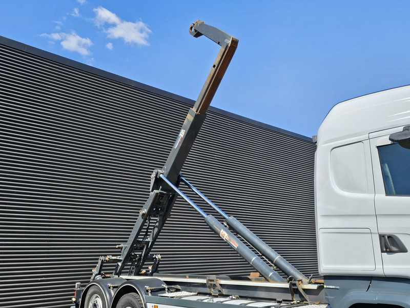 Scania R450 6x2*4 / VDL HOOKLIFT / EURO 6 - Pacēlājs ar āķi: foto 4 Scania R450 6x2*4 / VDL HOOKLIFT / EURO 6 - Pacēlājs ar āķi: foto 4