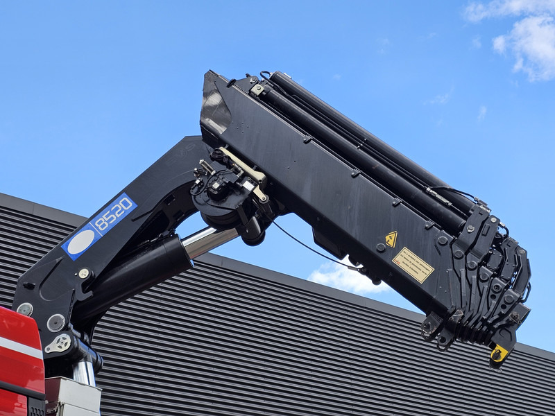 MAN TGX 37.480 8x2-6 / HMF 85 t/m CRANE / KRAN - Vilcējs: foto 4 MAN TGX 37.480 8x2-6 / HMF 85 t/m CRANE / KRAN - Vilcējs: foto 4