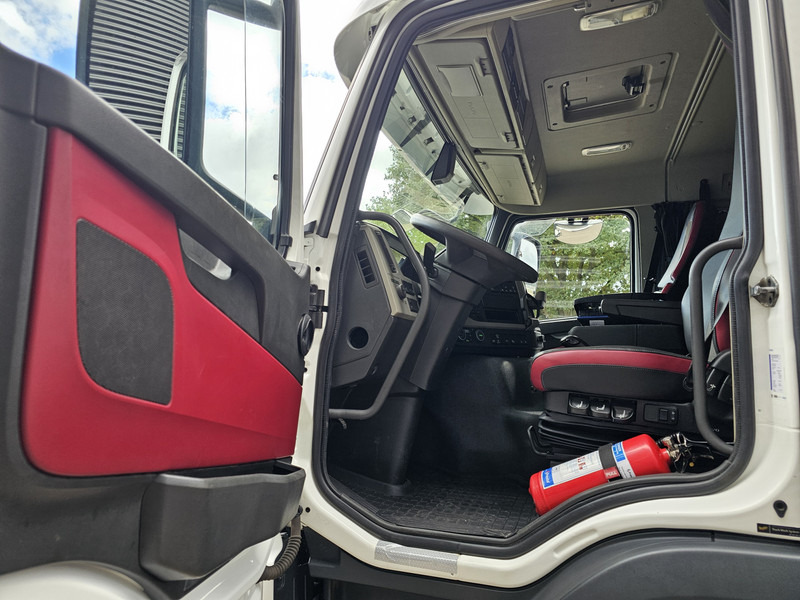 Kravas auto ar manipulatoru Volvo FM 500 8x4*4 / HMF 5020 K6 + JIB K4 / CRANE - KRAN: foto 18