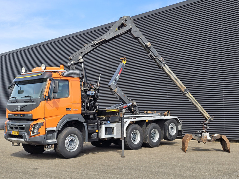 Volvo FMX 460 8x4-4 / HIAB Z CRANE + HOOKLIFT - Pacēlājs ar āķi: foto 2 Volvo FMX 460 8x4-4 / HIAB Z CRANE + HOOKLIFT - Pacēlājs ar āķi: foto 2