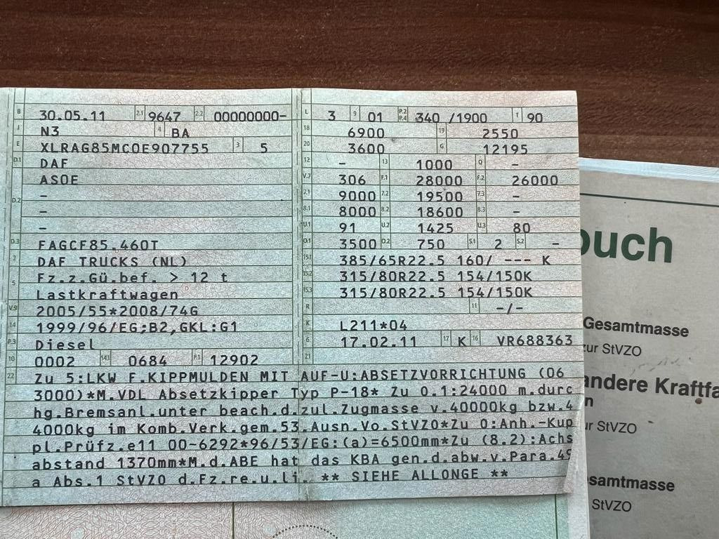 DAF CF 85.460 6X2 VDL Absetzer Top Zustand Retarder DAF CF 85.460 6X2 VDL Absetzer Top Zustand Retarder - Būvgružu konteineru vedējs: foto 3 DAF CF 85.460 6X2 VDL Absetzer Top Zustand Retarder DAF CF 85.460 6X2 VDL Absetzer Top Zustand Retarder - Būvgružu konteineru vedējs: foto 3