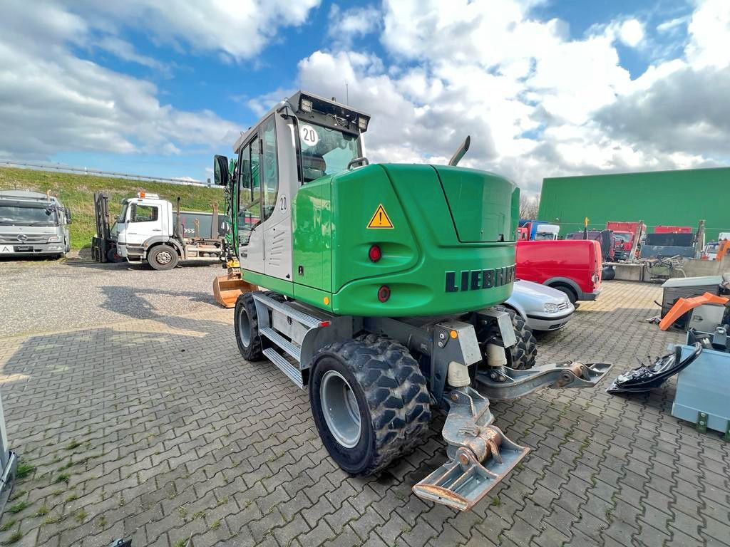 Liebherr A 912 Compact 3X Löffel 3 X Buckets - Riteņu ekskavators: foto 4 Liebherr A 912 Compact 3X Löffel 3 X Buckets - Riteņu ekskavators: foto 4