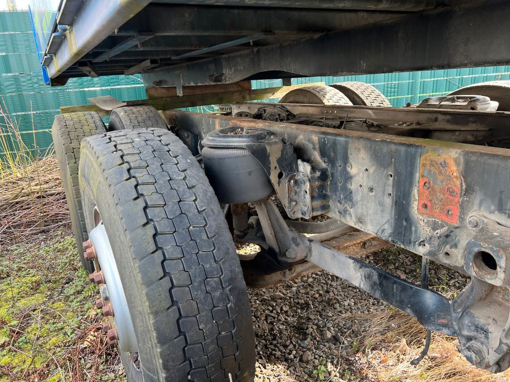 MAN 26.293 6X2 Motor & Getriebe gut MAN 26.293 6X2 Motor & Getriebe gut - Šasija kravas automašīna: foto 3 MAN 26.293 6X2 Motor & Getriebe gut MAN 26.293 6X2 Motor & Getriebe gut - Šasija kravas automašīna: foto 3