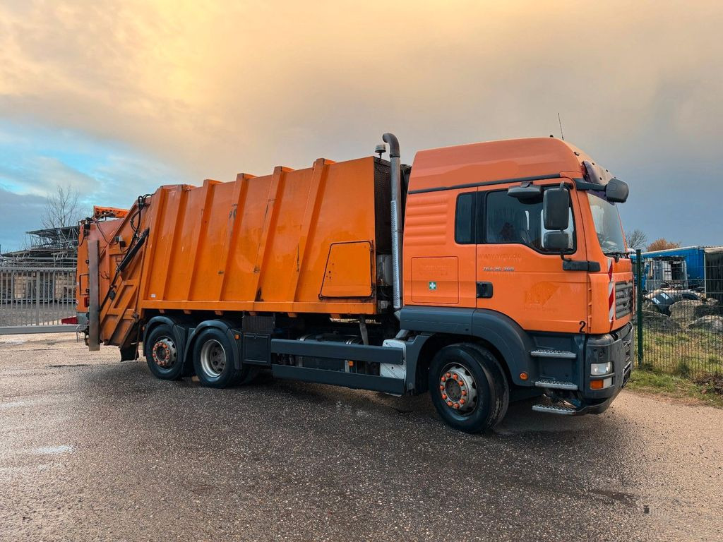 MAN 26.360 6X2 Müllwagen MAN 26.360 6X2 Müllwagen - Atkritumu vedējs: foto 1 MAN 26.360 6X2 Müllwagen MAN 26.360 6X2 Müllwagen - Atkritumu vedējs: foto 1