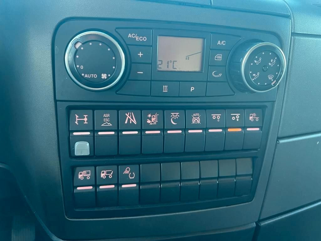 Konteineru vedējs/ Kravas automašīna ar noņemamā virsbūve MAN 26.400 6x2 BDF | AC | Navi |  Tip Top Zustand! MAN 26.400 6x2 BDF | AC | Navi |  Tip Top Zustand!: foto 8