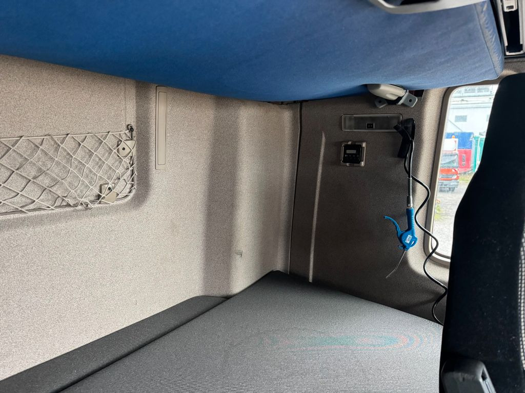 MAN 26.460 6X2 Retarder Klima Navigation guter Zust. - Pacēlājs ar āķi: foto 5 MAN 26.460 6X2 Retarder Klima Navigation guter Zust. - Pacēlājs ar āķi: foto 5