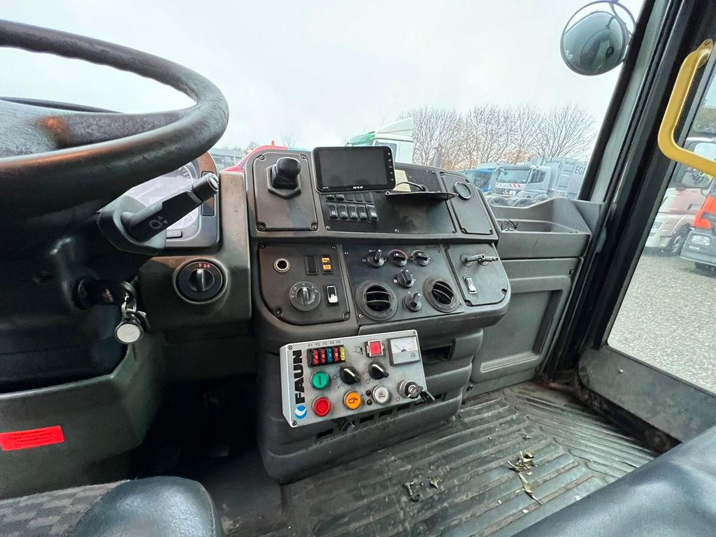 MAN 28.350 6X2 als Fahrgestell mit oder ohne Aufbau MAN 28.350 6X2 als Fahrgestell mit oder ohne Aufbau - Šasija kravas automašīna: foto 5 MAN 28.350 6X2 als Fahrgestell mit oder ohne Aufbau MAN 28.350 6X2 als Fahrgestell mit oder ohne Aufbau - Šasija kravas automašīna: foto 5