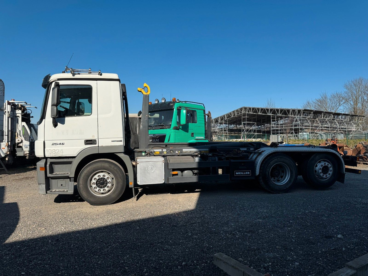 Mercedes-Benz 2546 6X2 Klima Meiller RK 20.65 - Pacēlājs ar āķi: foto 1 Mercedes-Benz 2546 6X2 Klima Meiller RK 20.65 - Pacēlājs ar āķi: foto 1