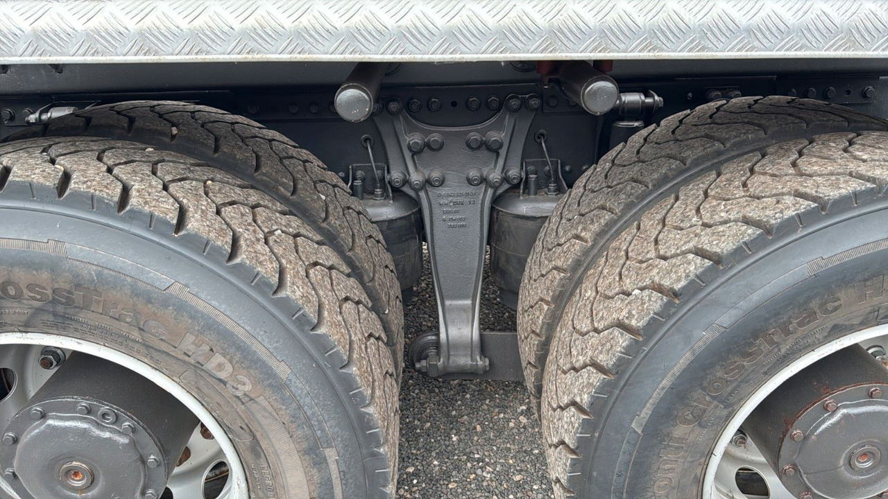 Mercedes-Benz 2641 6X4 Retarder Meiller mit Funk Top Zust - Pacēlājs ar āķi: foto 4 Mercedes-Benz 2641 6X4 Retarder Meiller mit Funk Top Zust - Pacēlājs ar āķi: foto 4