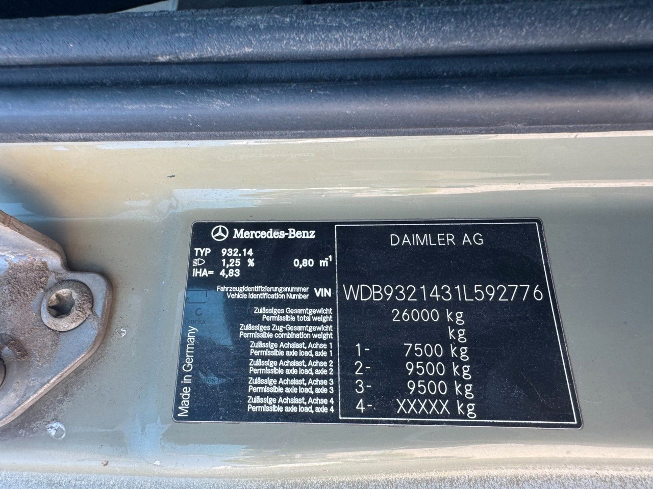 Mercedes-Benz 2644 6X4 VDL Abroller mit 3,90 Radstand Blatt BL - Pacēlājs ar āķi: foto 3 Mercedes-Benz 2644 6X4 VDL Abroller mit 3,90 Radstand Blatt BL - Pacēlājs ar āķi: foto 3
