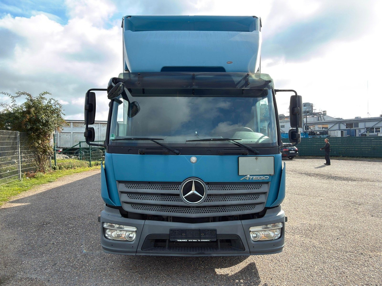 Mercedes-Benz 818 4X2 Pritsche & Plane & Tang Pritsche & Plane Mercedes-Benz 818 4X2 Pritsche & Plane & Tang Pritsche & Plane - Furgons ar tentu: foto 4 Mercedes-Benz 818 4X2 Pritsche & Plane & Tang Pritsche & Plane Mercedes-Benz 818 4X2 Pritsche & Plane & Tang Pritsche & Plane - Furgons ar tentu: foto 4