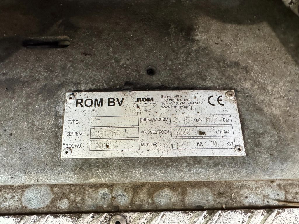 Mercedes-Benz 818 4X2 ROM Toilettenwagen Mercedes-Benz 818 4X2 ROM Toilettenwagen 6 Plätze - Asenizācijas mašīna: foto 3 Mercedes-Benz 818 4X2 ROM Toilettenwagen Mercedes-Benz 818 4X2 ROM Toilettenwagen 6 Plätze - Asenizācijas mašīna: foto 3