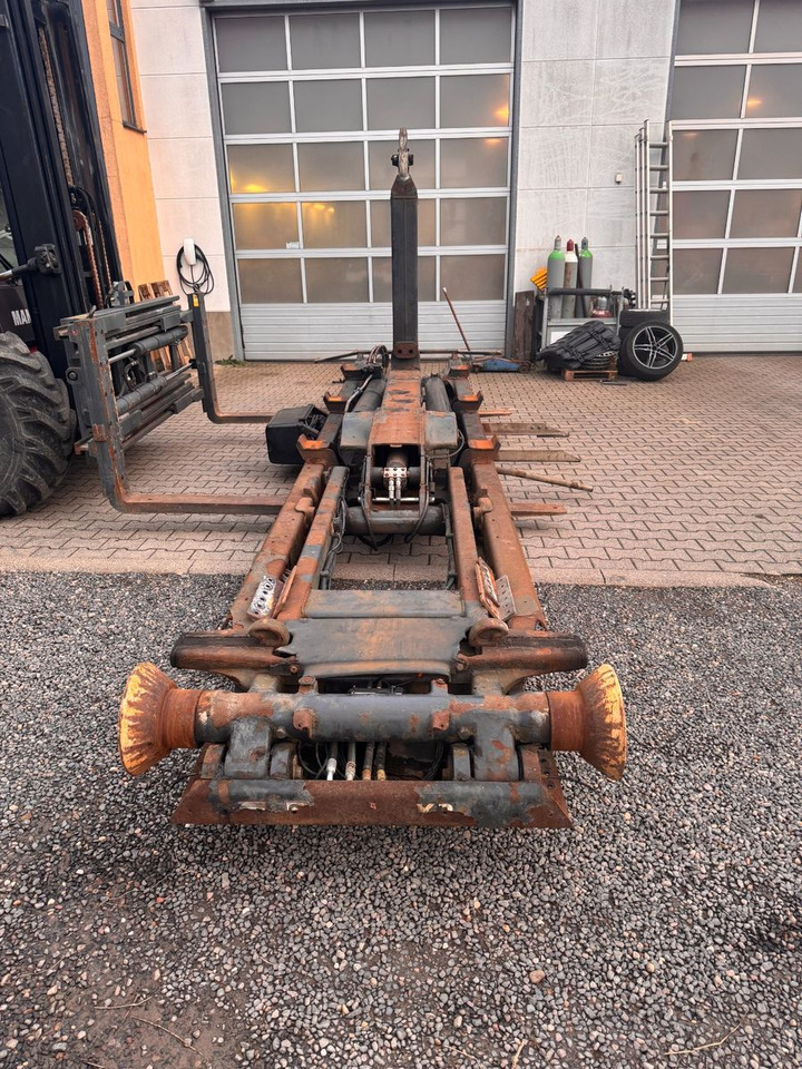 Multilift XR 21 Abrollaufbau - Pacēlājs ar āķi: foto 1 Multilift XR 21 Abrollaufbau - Pacēlājs ar āķi: foto 1