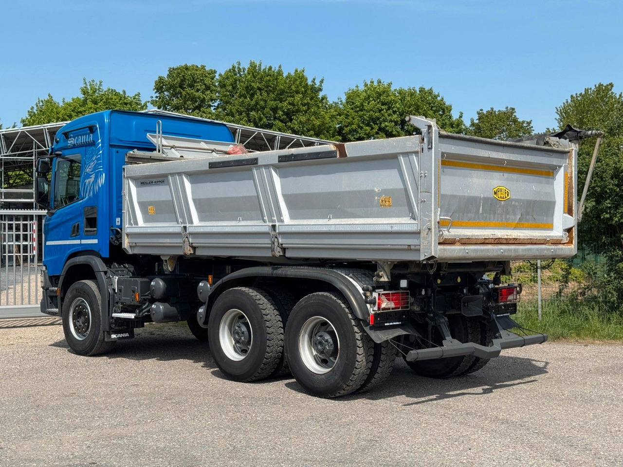 Scania G450 Meiller 3S. Kipper mit Bordmatik Top Zust. - Kravas automašīna pašizgāzējs: foto 2 Scania G450 Meiller 3S. Kipper mit Bordmatik Top Zust. - Kravas automašīna pašizgāzējs: foto 2