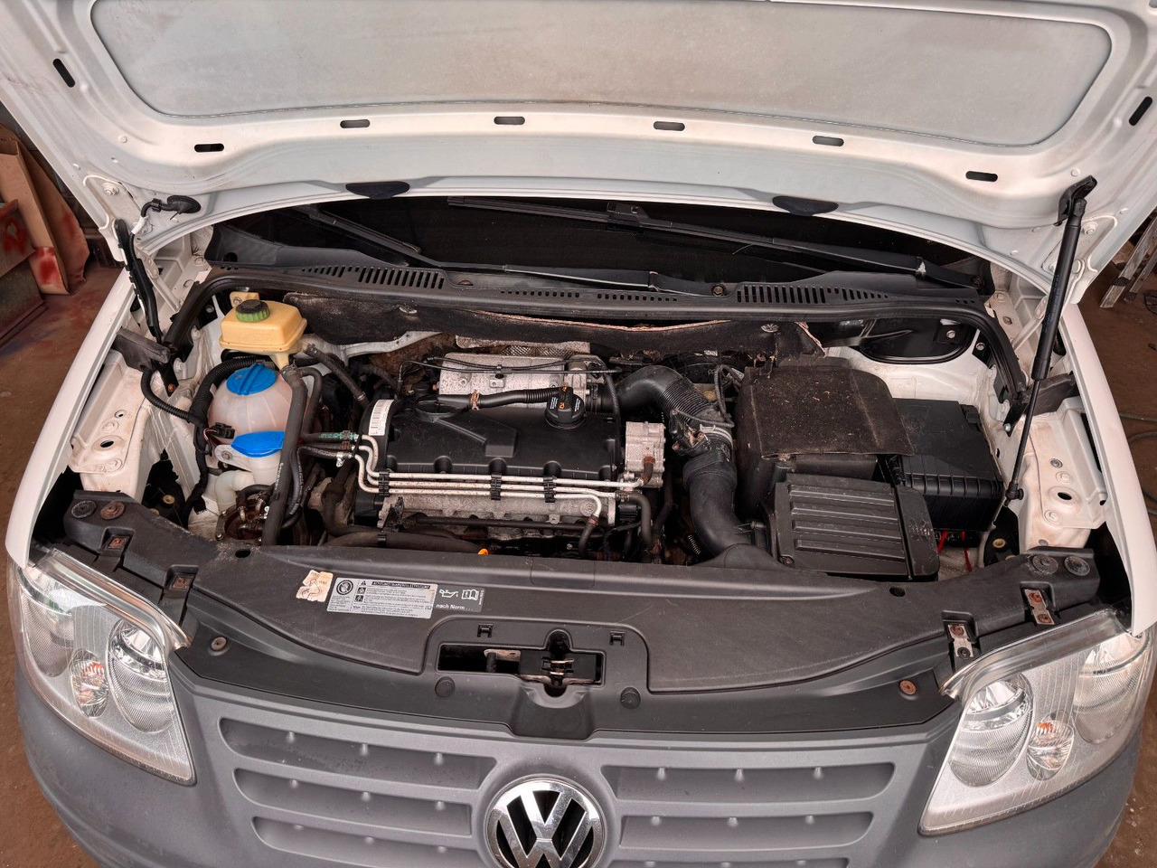 Volkswagen Caddy 69 PS Diesel - Mazs furgons: foto 3 Volkswagen Caddy 69 PS Diesel - Mazs furgons: foto 3