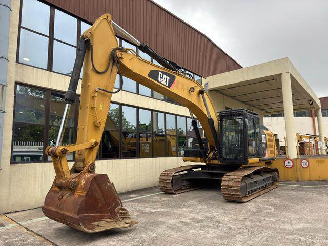 CAT 329EL - Kāpurķēžu ekskavators: foto 1 CAT 329EL - Kāpurķēžu ekskavators: foto 1