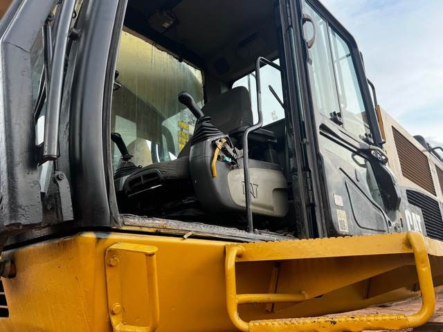 CAT 390DL - Kāpurķēžu ekskavators: foto 3 CAT 390DL - Kāpurķēžu ekskavators: foto 3