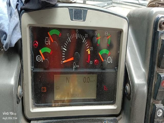 CAT 777E - Karjeru pašizgāzējs: foto 5 CAT 777E - Karjeru pašizgāzējs: foto 5