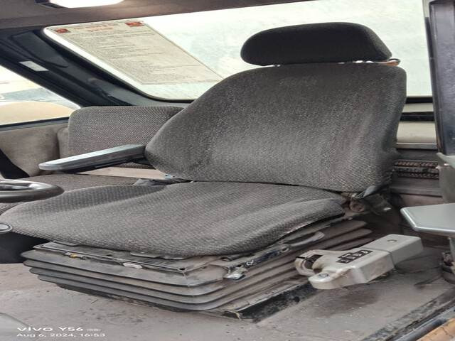 Karjeru pašizgāzējs CAT 777E: foto 15 Karjeru pašizgāzējs CAT 777E: foto 15