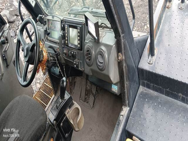 Karjeru pašizgāzējs CAT 777E: foto 10 Karjeru pašizgāzējs CAT 777E: foto 10