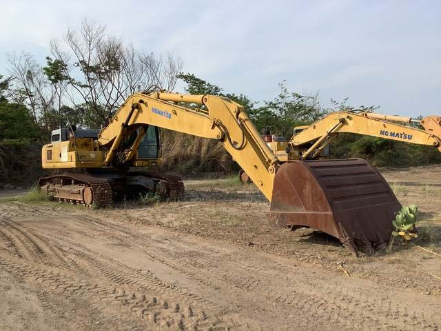 Komatsu PC450-8 - Kāpurķēžu ekskavators: foto 4 Komatsu PC450-8 - Kāpurķēžu ekskavators: foto 4