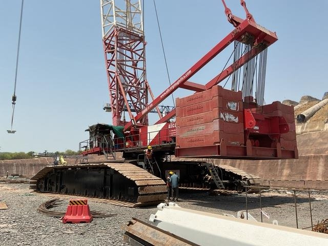 Liebherr LR1650 - Kāpurķēžu celtnis: foto 2 Liebherr LR1650 - Kāpurķēžu celtnis: foto 2