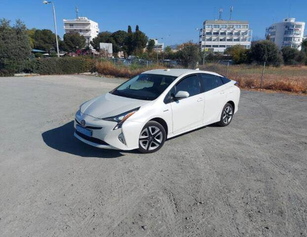 Toyota Prius Hybrid - Vieglā automašīna: foto 1 Toyota Prius Hybrid - Vieglā automašīna: foto 1
