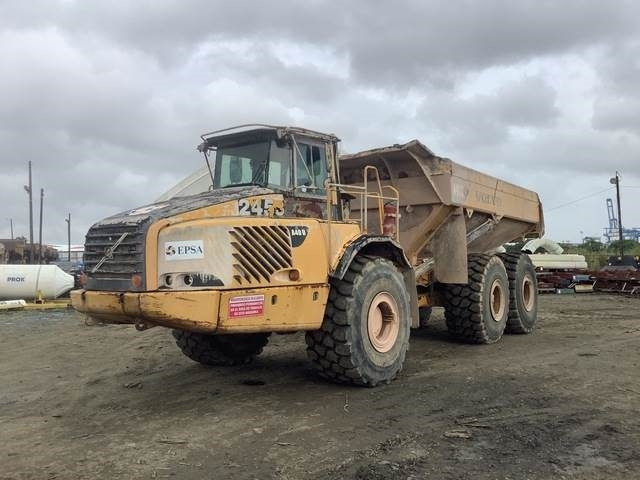 Volvo A40D - Artikulētias pašizgāzējs: foto 1 Volvo A40D - Artikulētias pašizgāzējs: foto 1