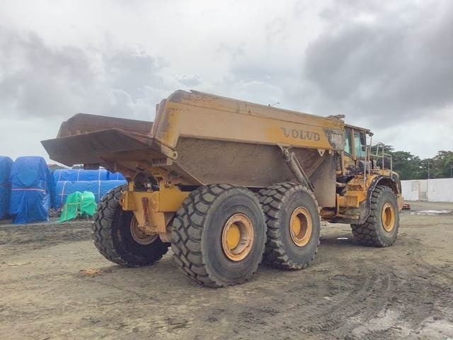 Volvo A40D - Artikulētias pašizgāzējs: foto 3 Volvo A40D - Artikulētias pašizgāzējs: foto 3