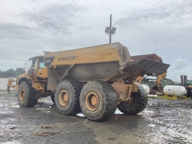 Volvo A40D - Artikulētias pašizgāzējs: foto 2 Volvo A40D - Artikulētias pašizgāzējs: foto 2