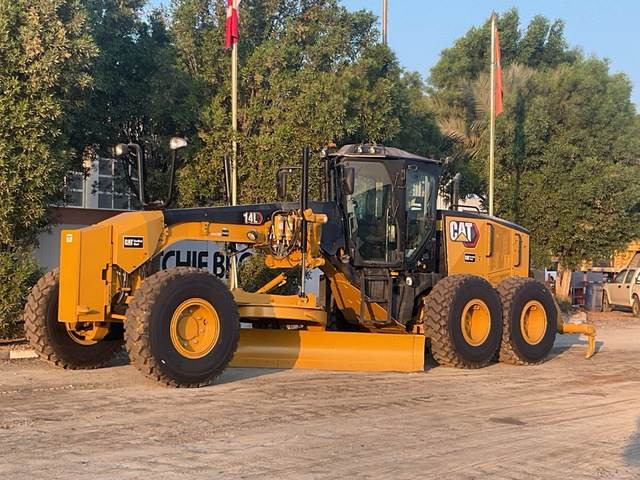CAT 14L AWD - Greiders: foto 1 CAT 14L AWD - Greiders: foto 1