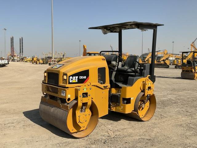 CAT CB34B - Ceļu veltnis: foto 1 CAT CB34B - Ceļu veltnis: foto 1