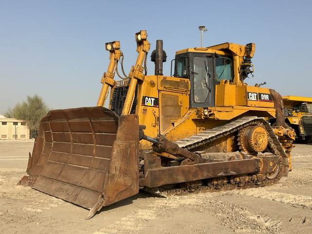 CAT D9R - Buldozers: foto 1 CAT D9R - Buldozers: foto 1