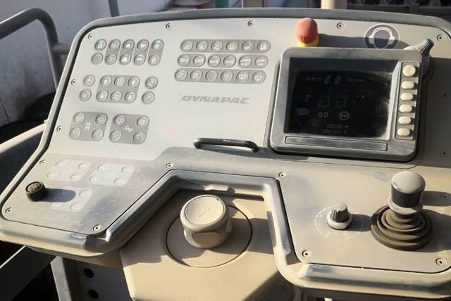 Asfalta klājējs Dynapac SD2550CS: foto 13